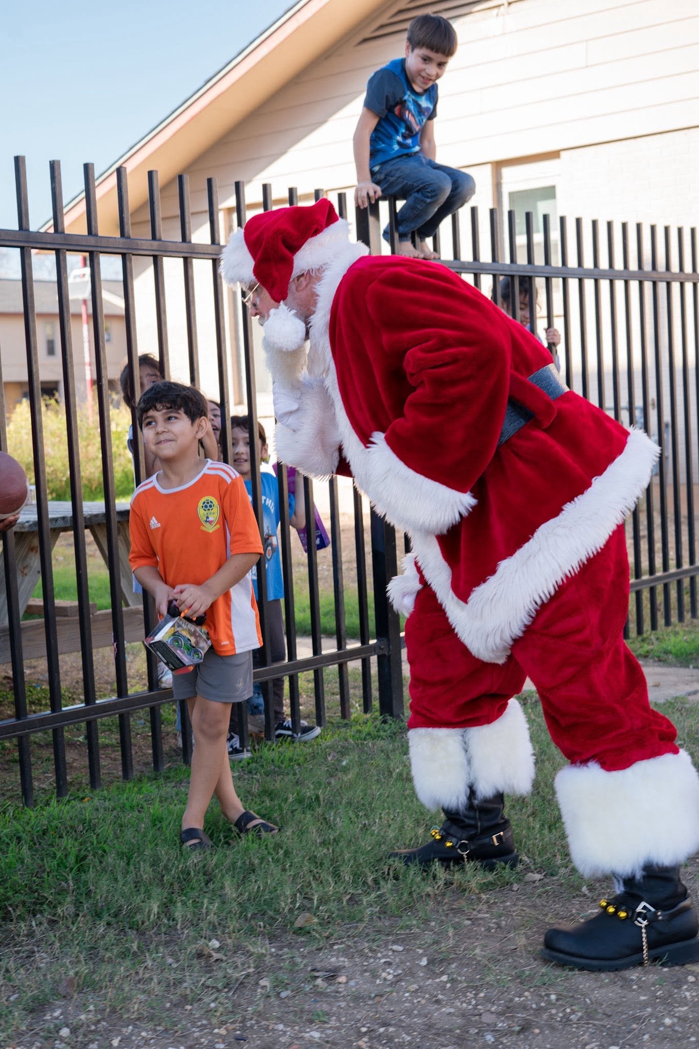 AGORA Kids outreach